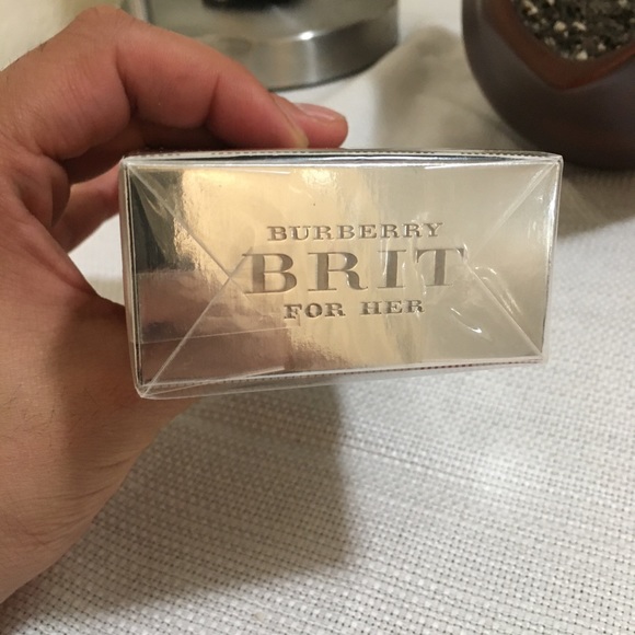 Burberry Brit for her - Picture 3 of 4